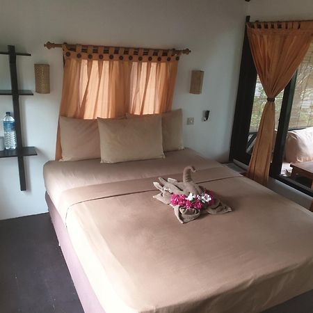 Ana Warung & Bungalows กิลิเมโน ภายนอก รูปภาพ